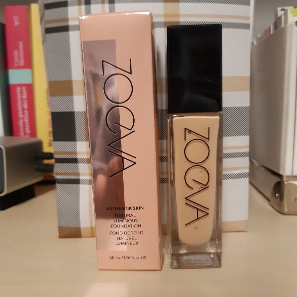 Zoeva authentik skin foundation
